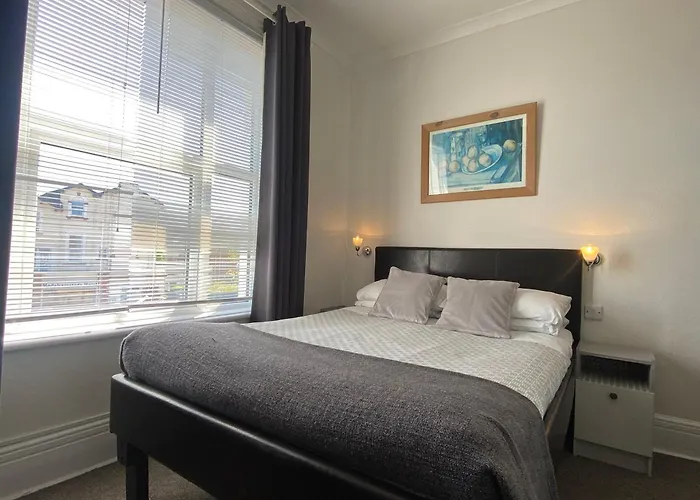 Marlborough Hotel